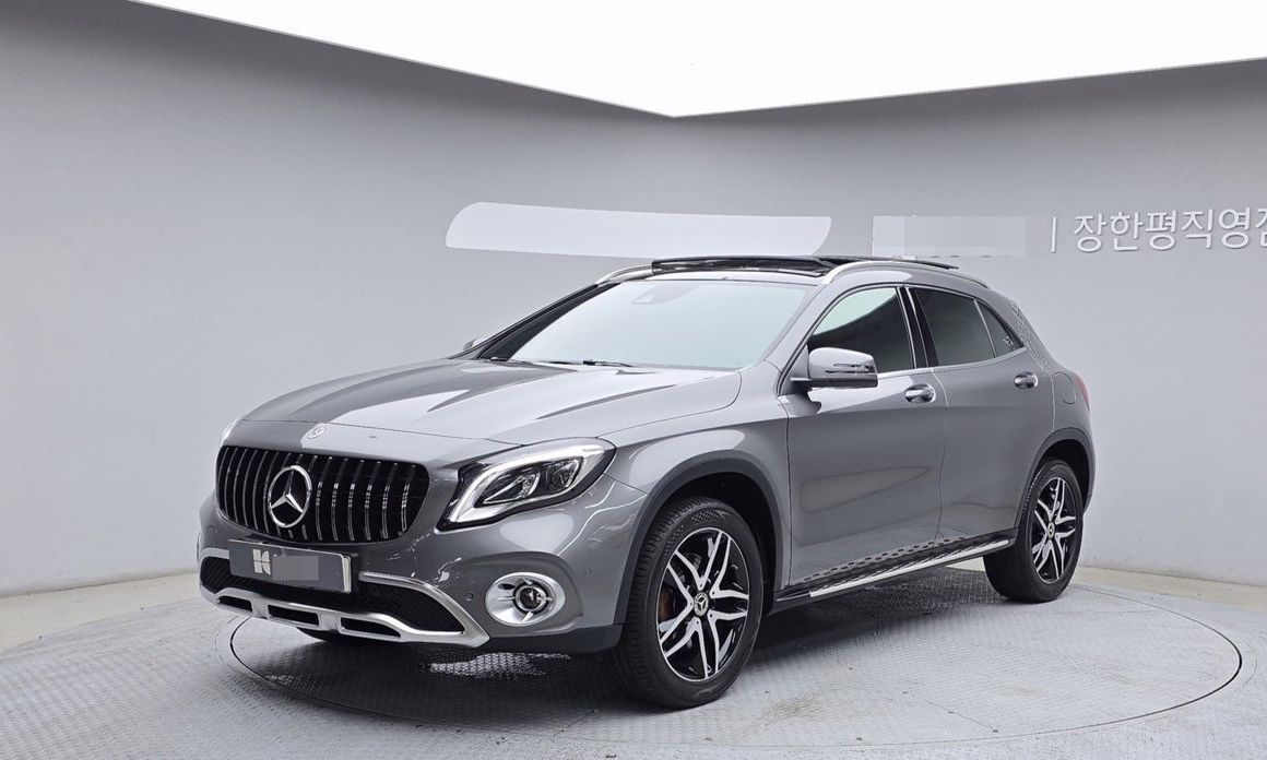 Mercedes-Benz GLA-Class 2019