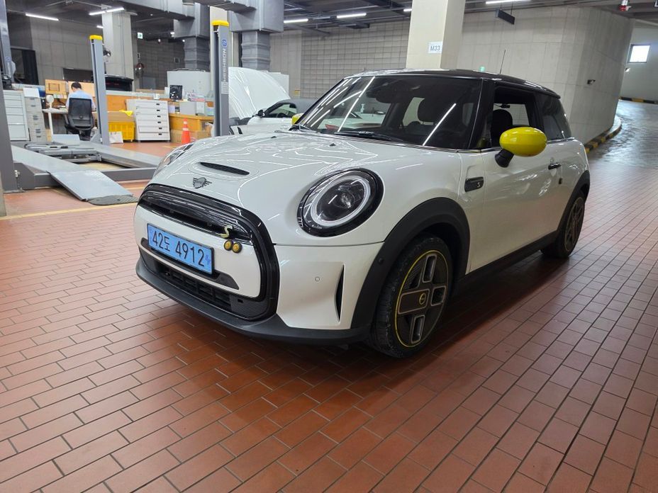 Mini Cooper 2024