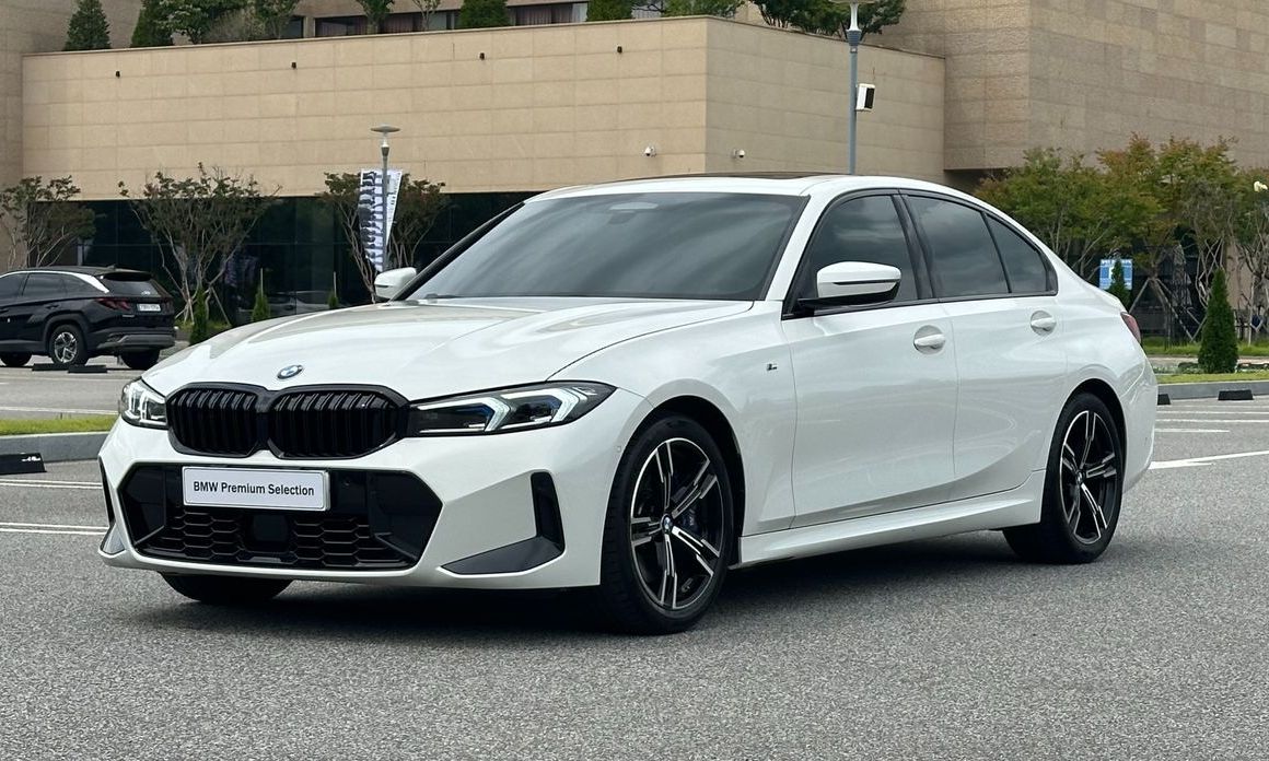 BMW 3-Series 2023