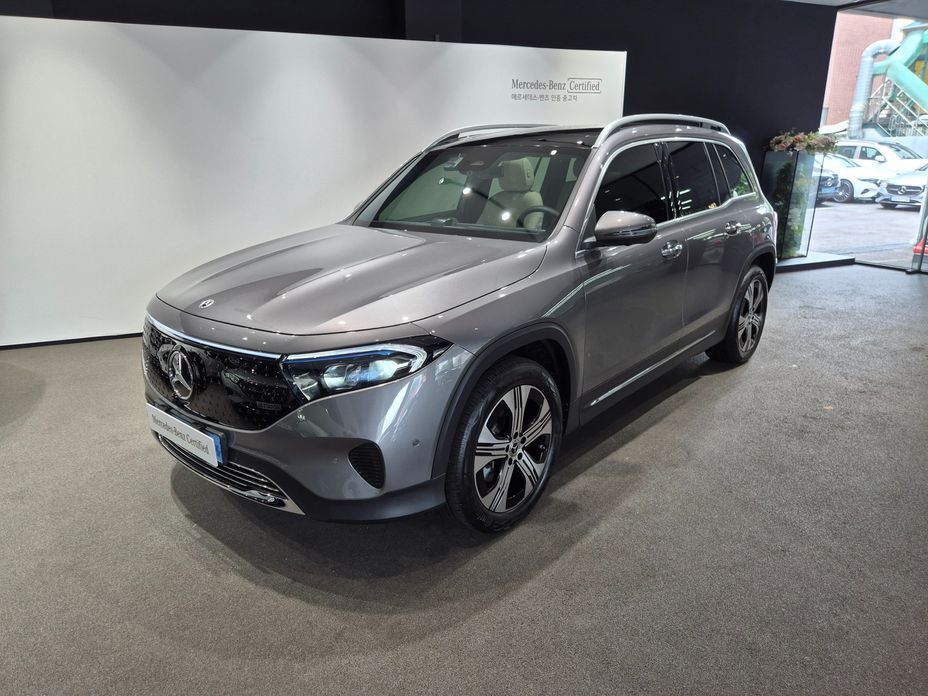 Mercedes-Benz EQB 2026