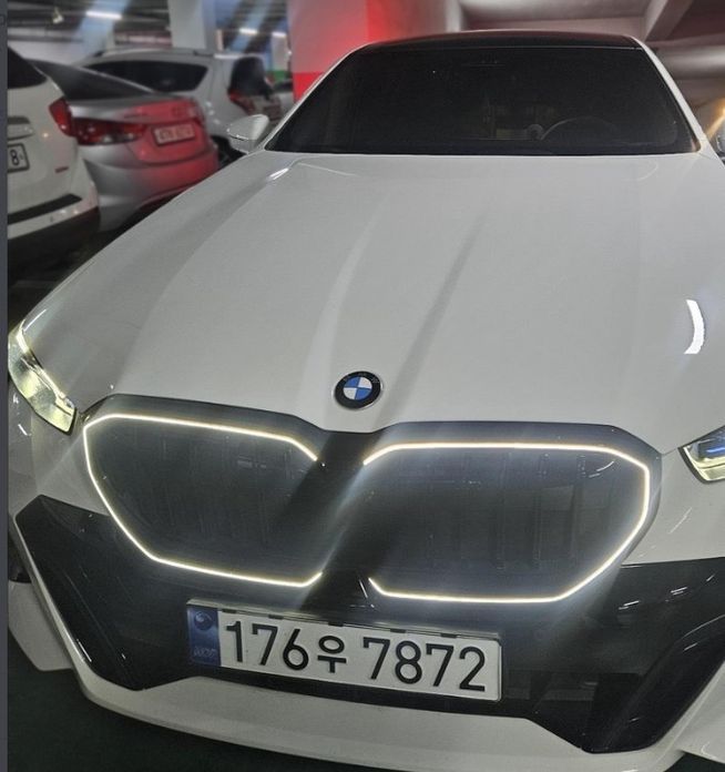 BMW 5-Series 2024