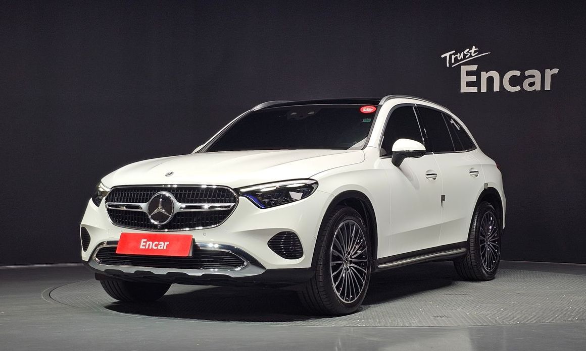 Mercedes-Benz GLC-Class 2025