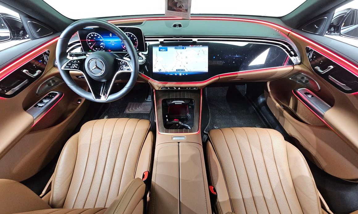 Mercedes-Benz E-Class 2024