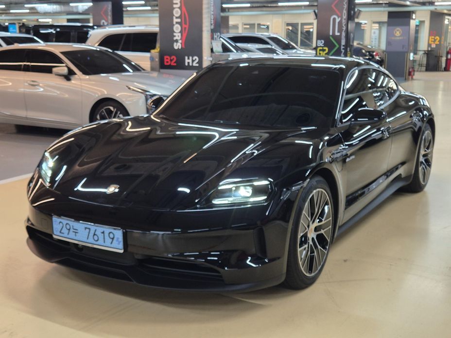 Porsche Taycan 2026