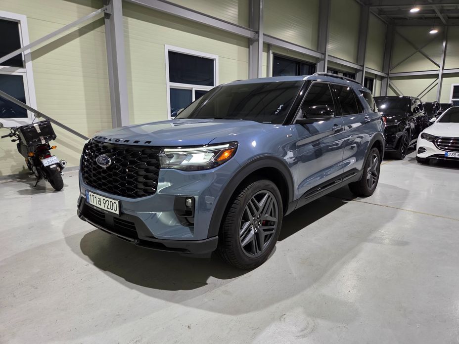 Ford Explorer 2025