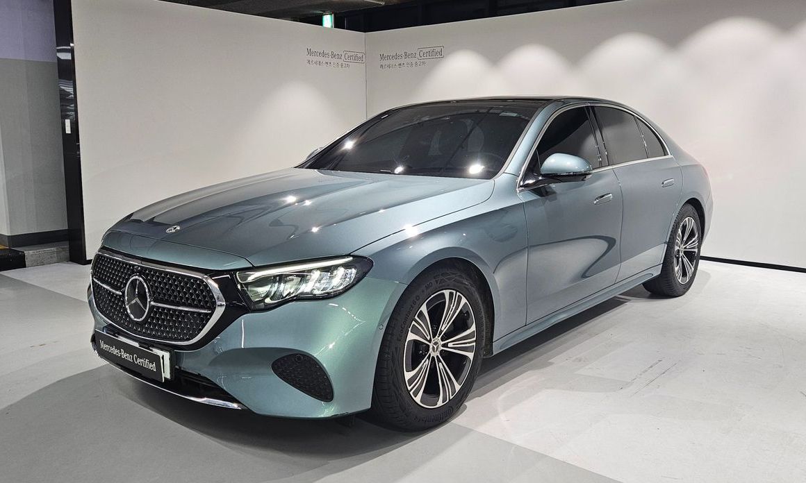 Mercedes-Benz E-Class 2025