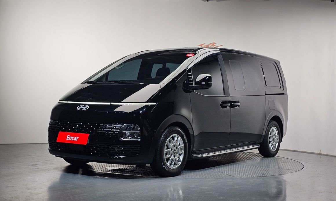 Hyundai Staria 2025