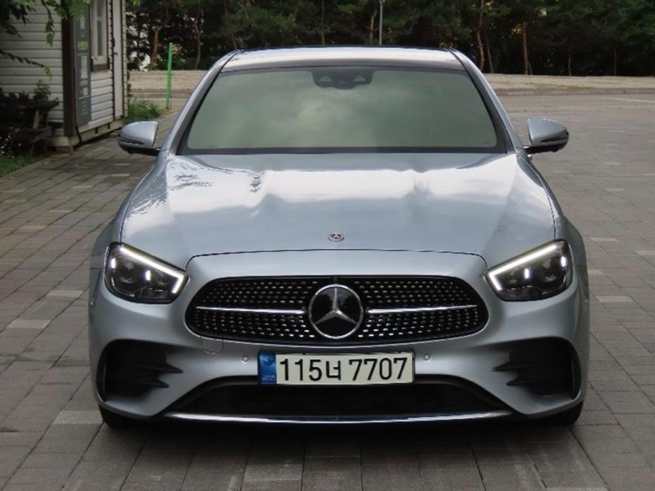 Mercedes-Benz E-Class 2021