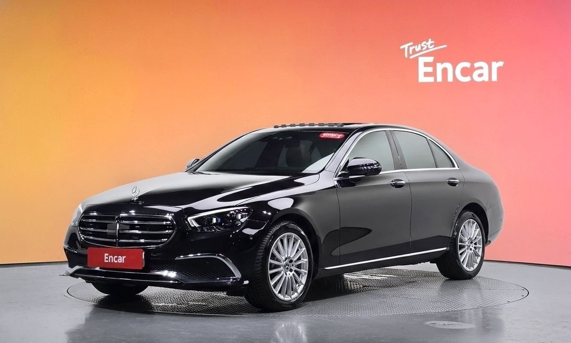 Mercedes-Benz E-Class 2023
