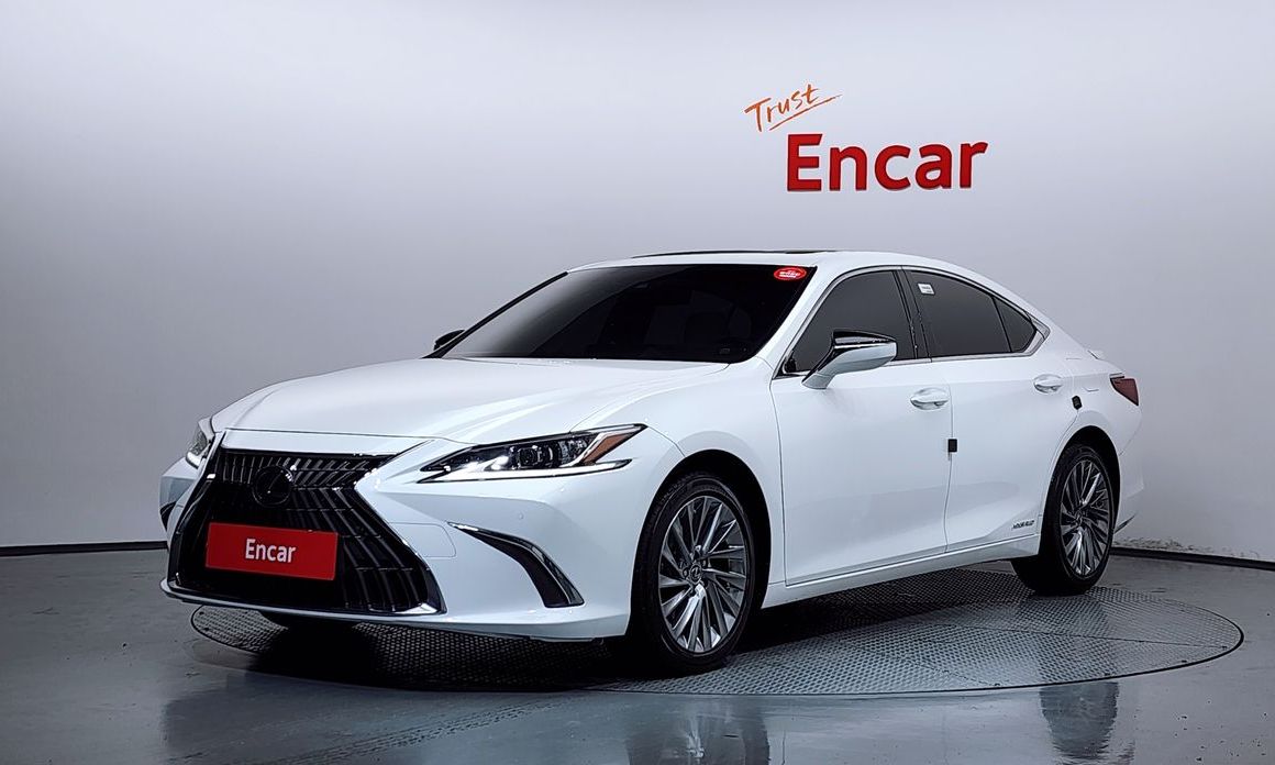 Lexus ES 2022