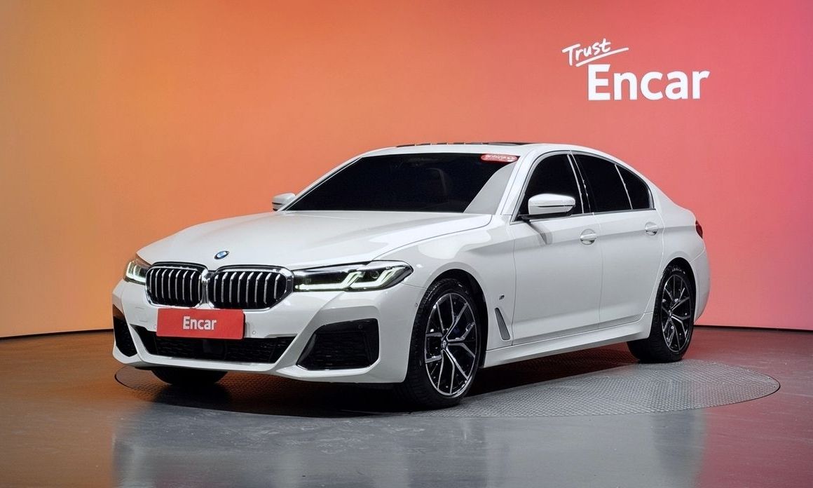 BMW 5-Series 2023