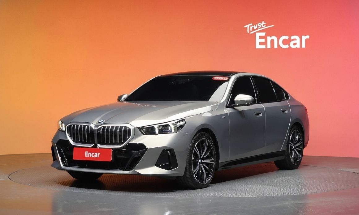 BMW 5-Series 2025