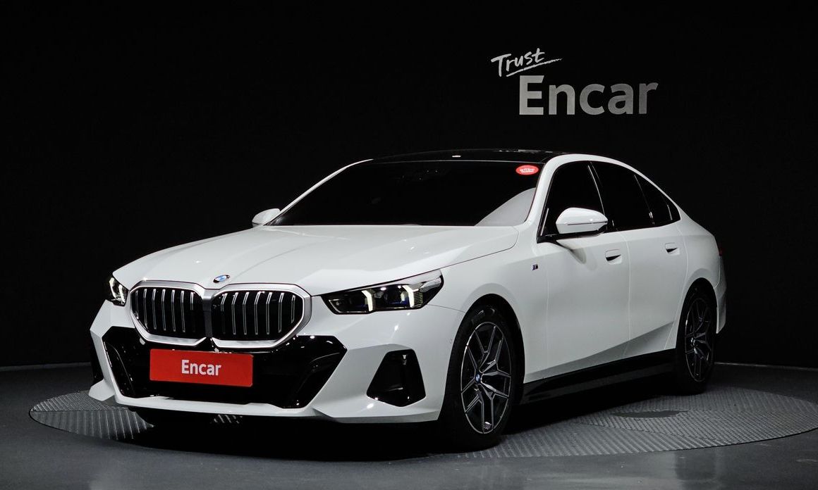 BMW 5-Series 2025