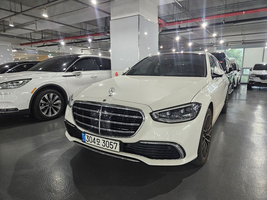 Mercedes-Benz S-Class 2021