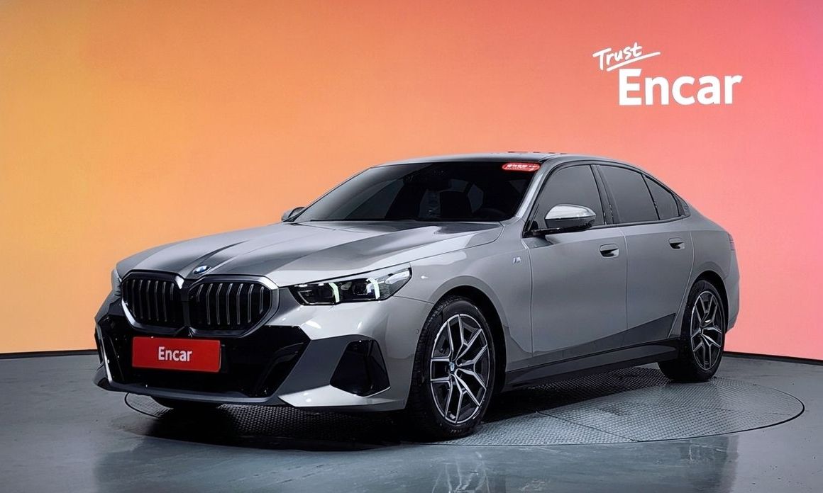 BMW 5-Series 2025