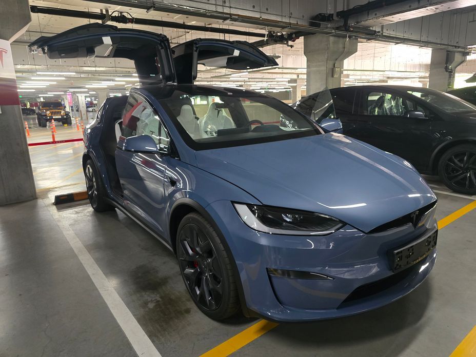 Tesla Model X 2026