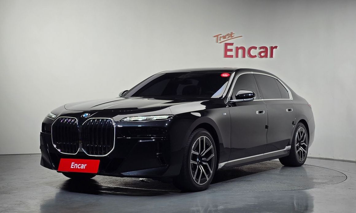 BMW 7-Series 2025
