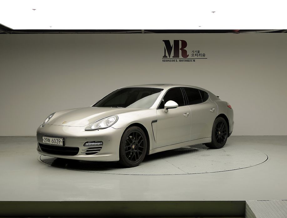 Porsche Panamera 2011
