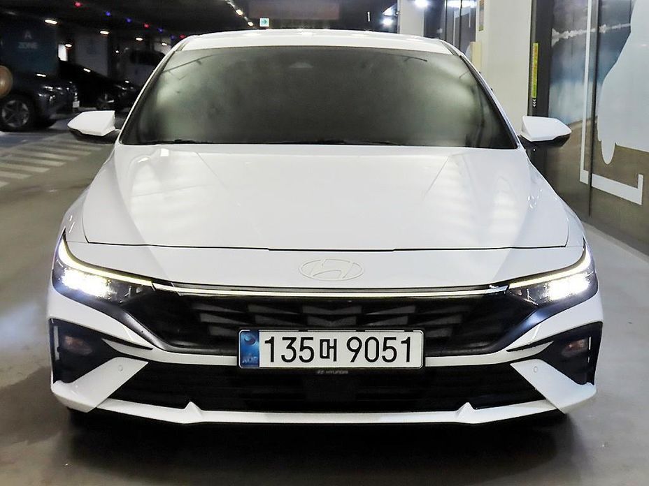 Hyundai AVANTE 2024