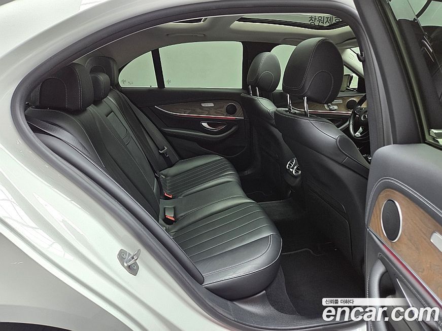 Mercedes-Benz E-Class 2017