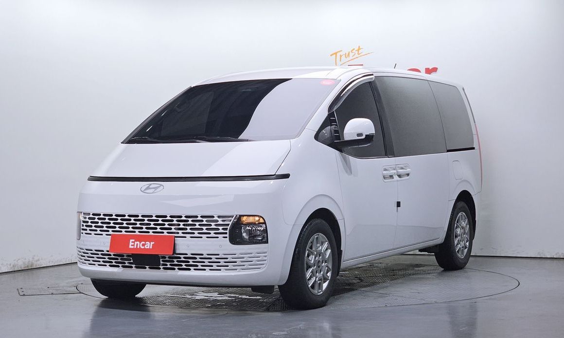 Hyundai Staria 2025