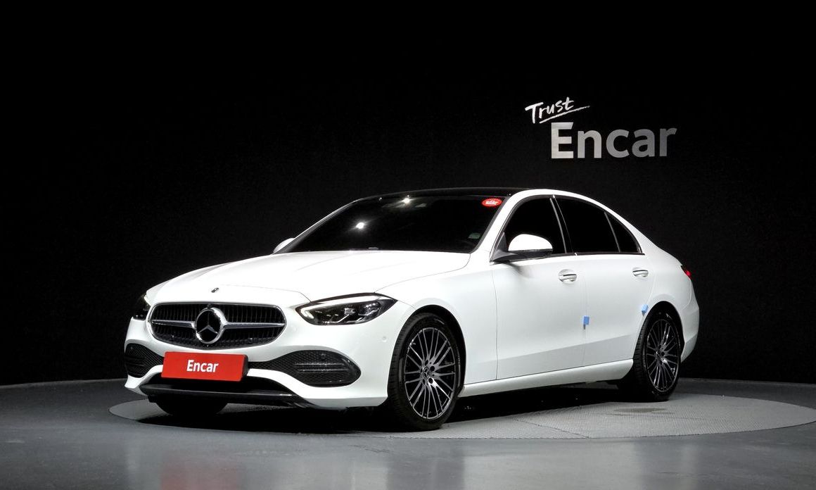 Mercedes-Benz C-Class 2024