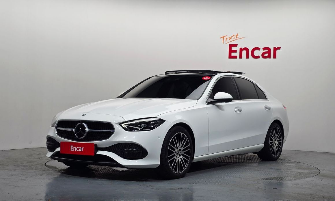 Mercedes-Benz C-Class 2024