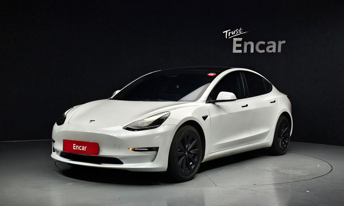 Tesla Model 3 2022