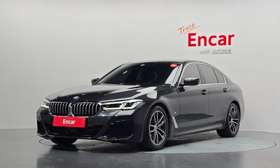 BMW 5-Series 2023