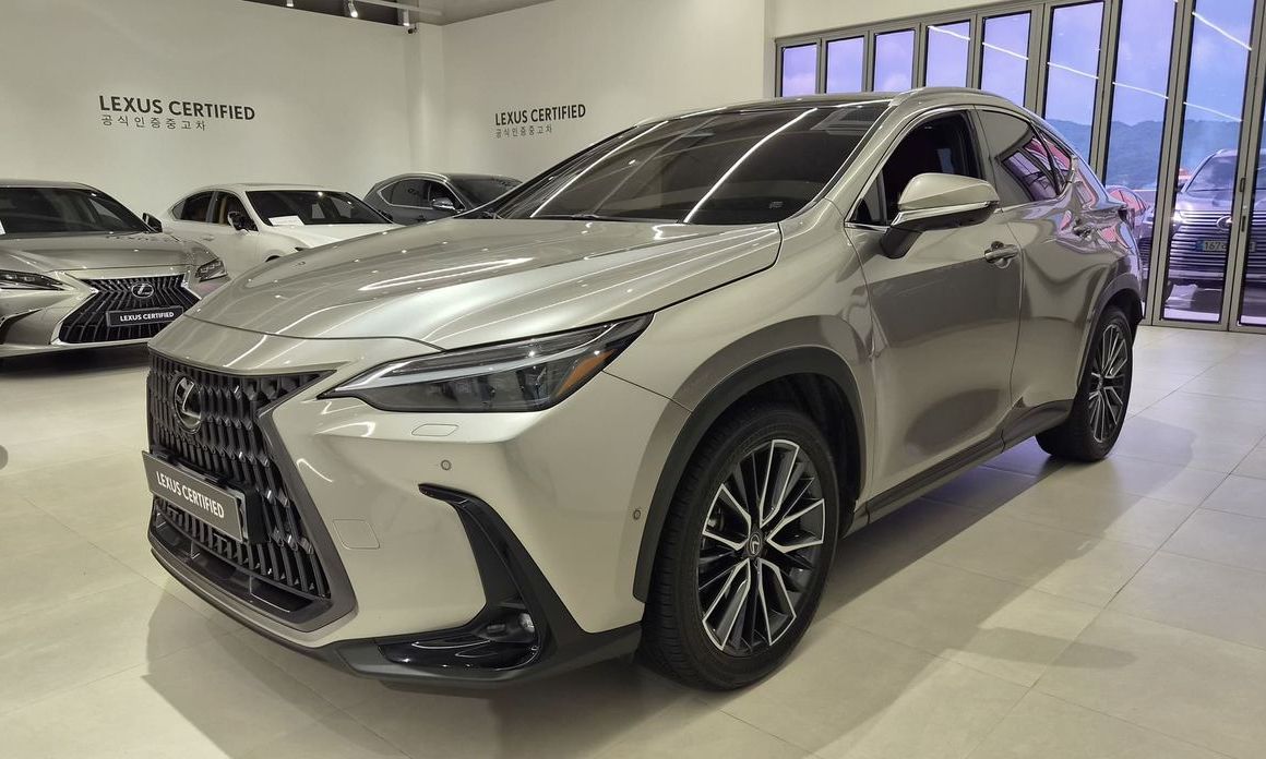 Lexus NX 2025