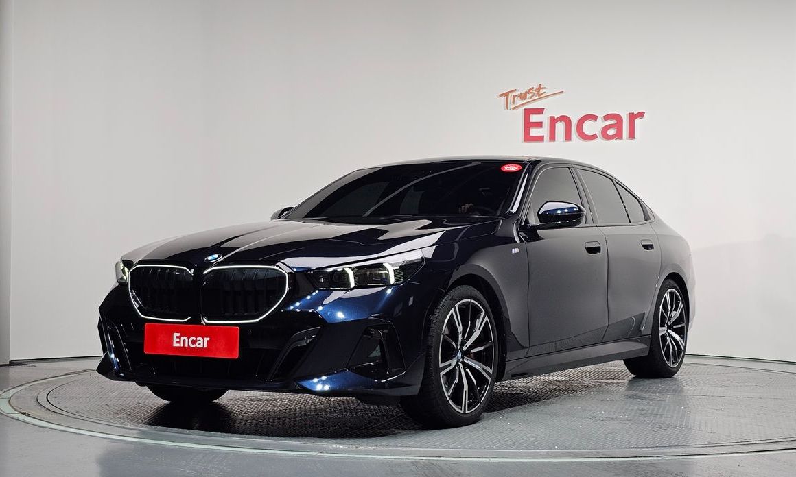 BMW 5-Series 2025