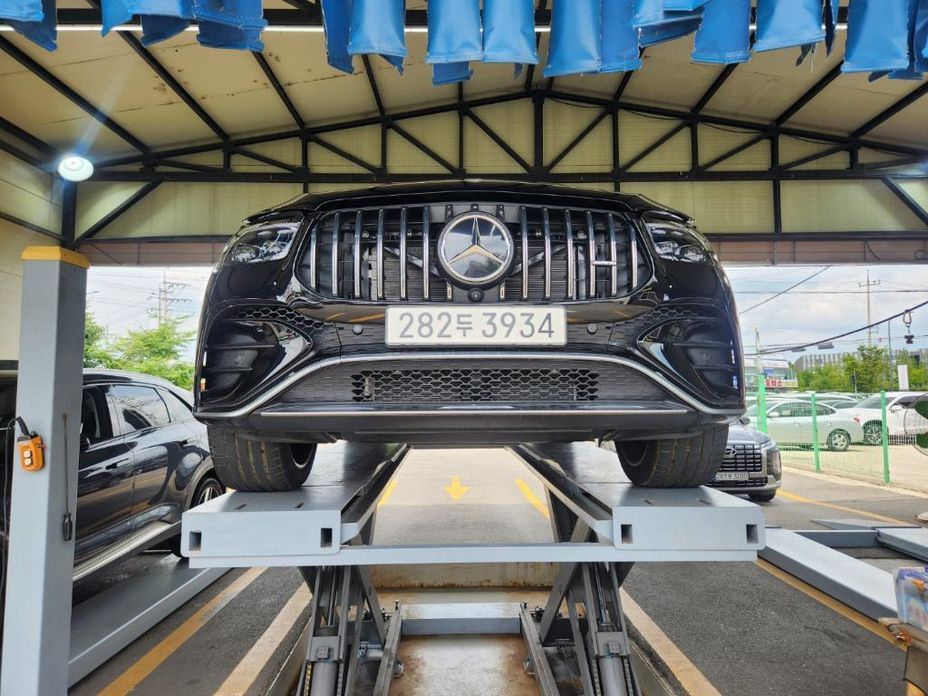 Mercedes-Benz GLE-Class 2025