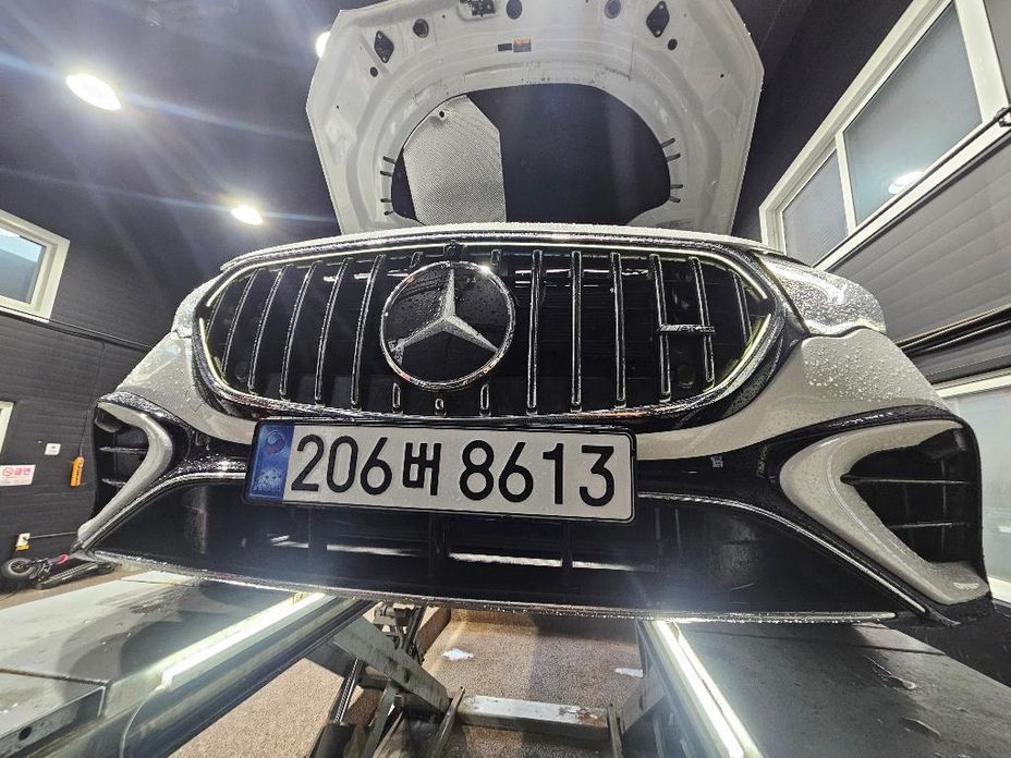 Mercedes-Benz E-Class 2025