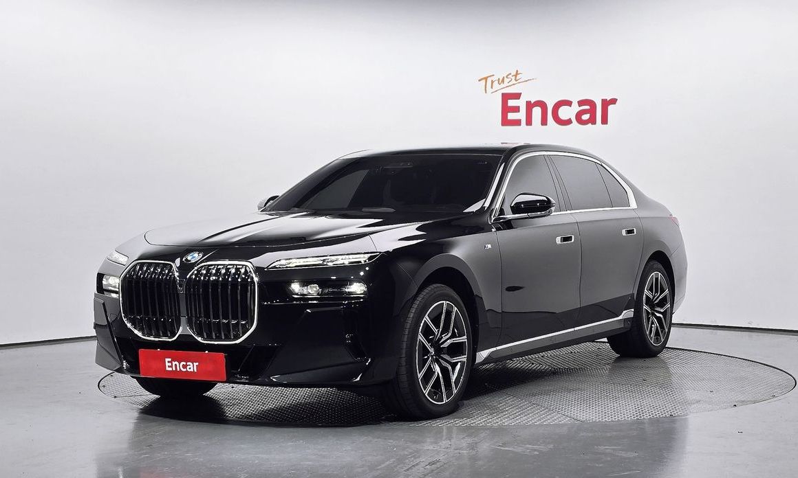 BMW 7-Series 2024