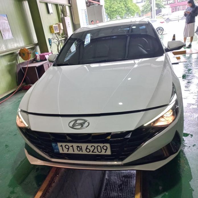 Hyundai AVANTE 2023