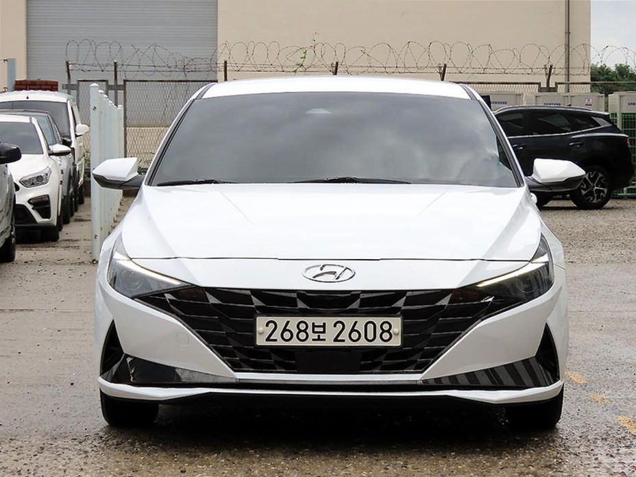 Hyundai AVANTE 2021