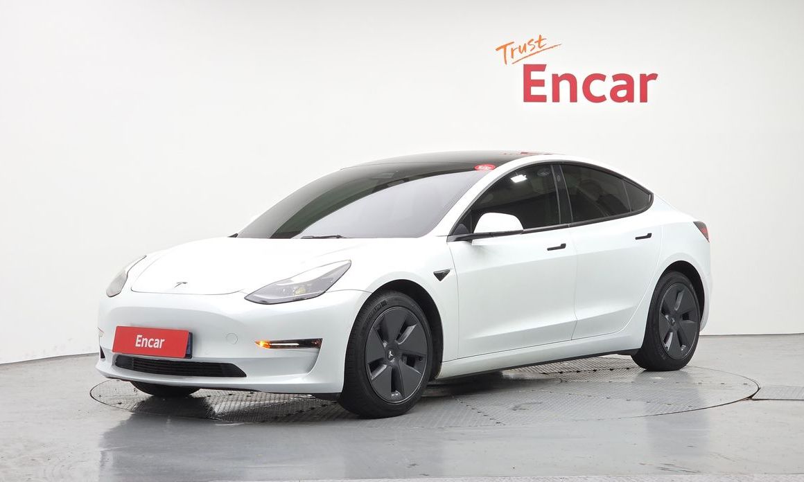 Tesla Model 3 2022