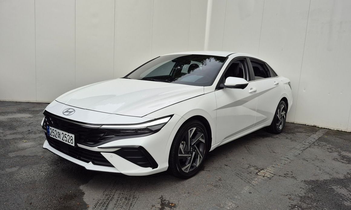 Hyundai AVANTE 2024