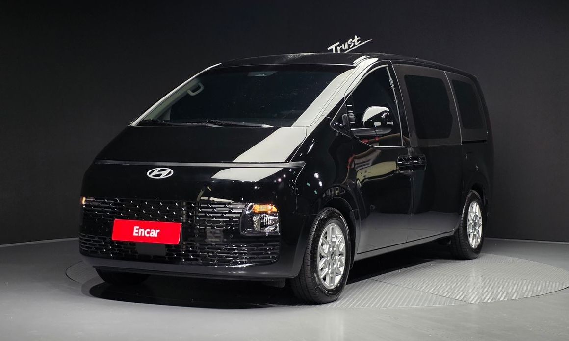 Hyundai Staria 2025