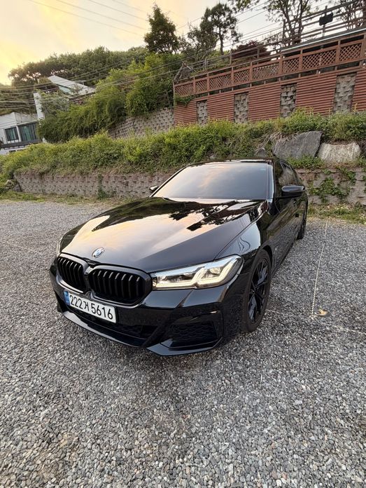 BMW 5-Series 2022