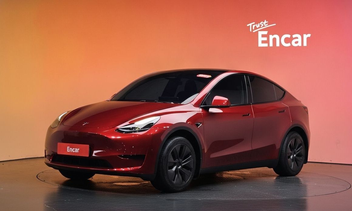 Tesla Model Y 2024