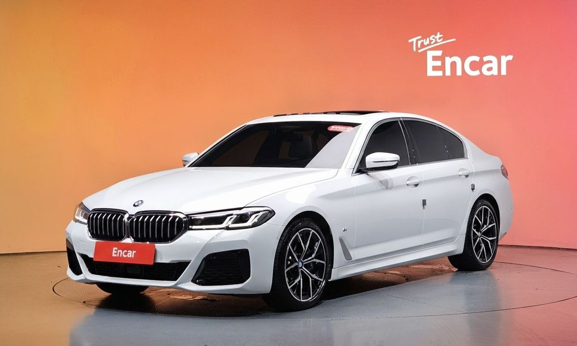 BMW 5-Series 2023