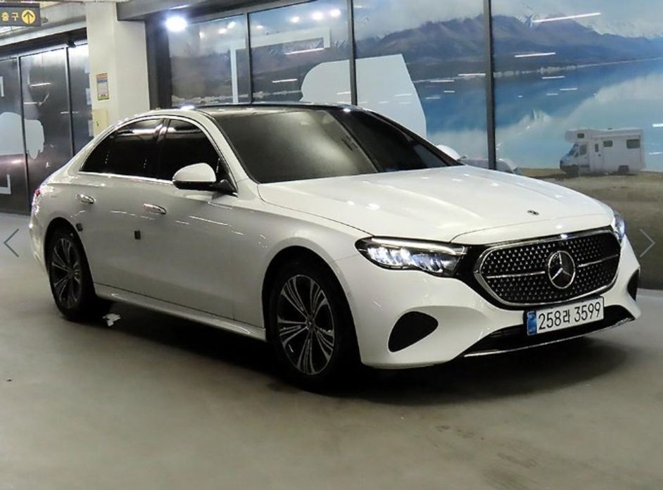 Mercedes-Benz E-Class 2024