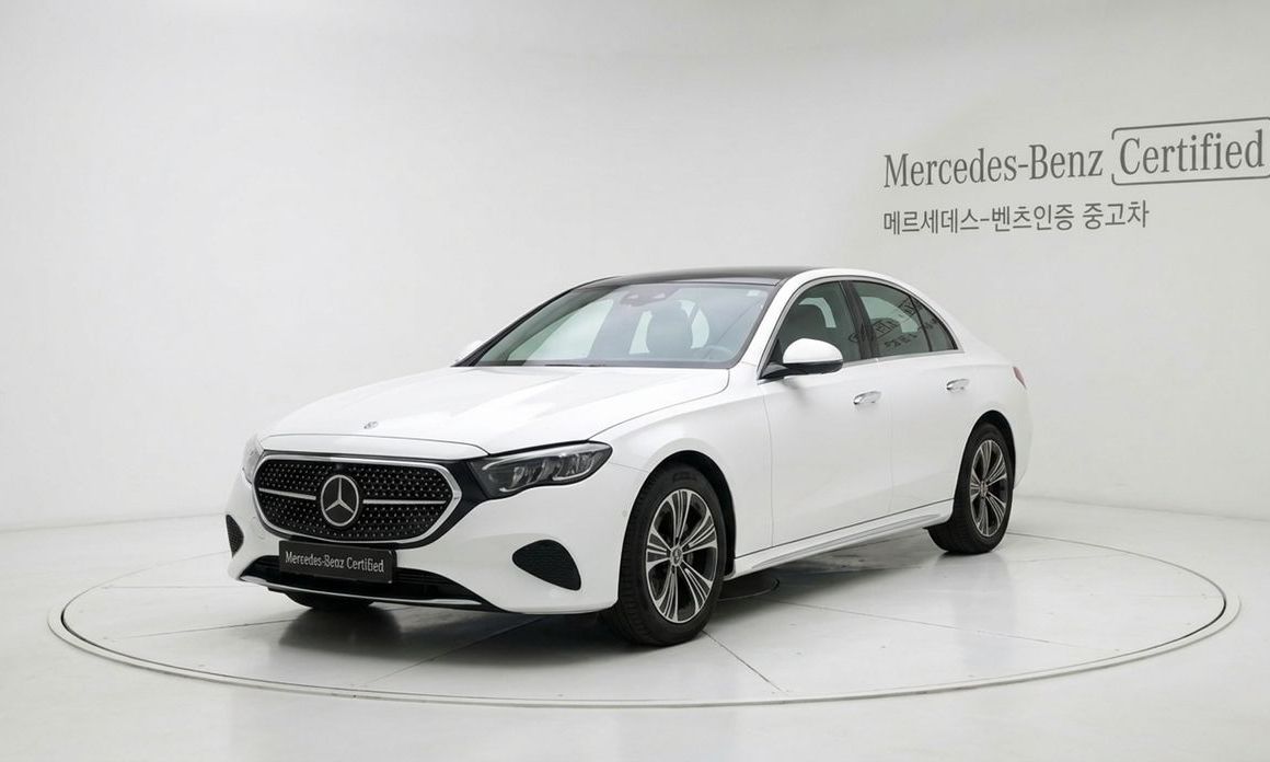 Mercedes-Benz E-Class 2025