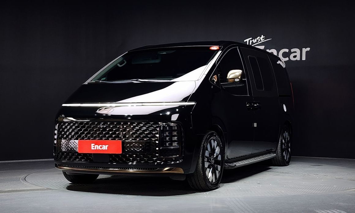 Hyundai Staria 2025