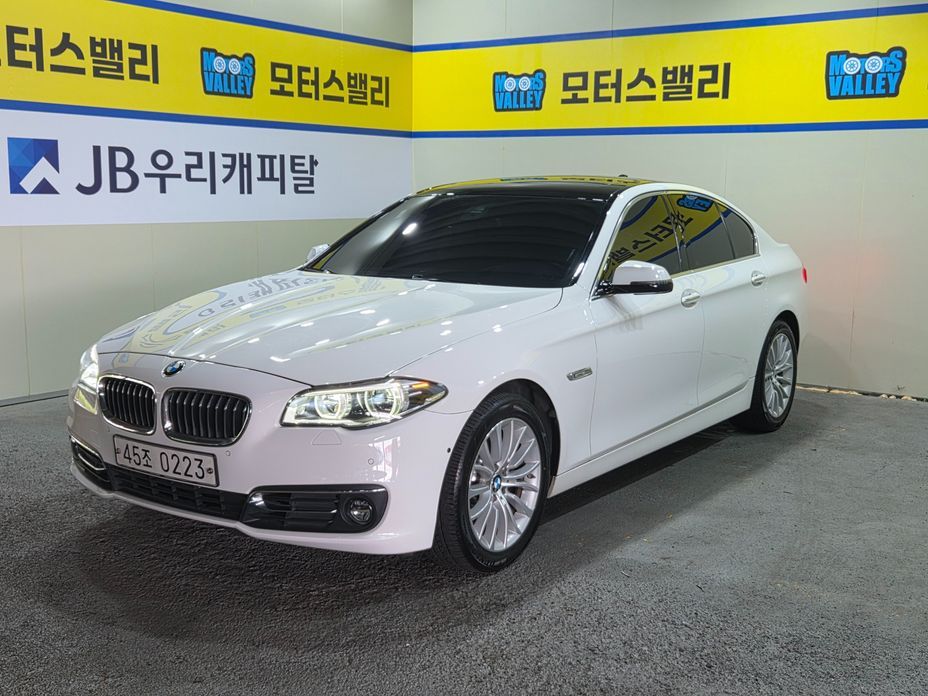 BMW 5-Series 2016