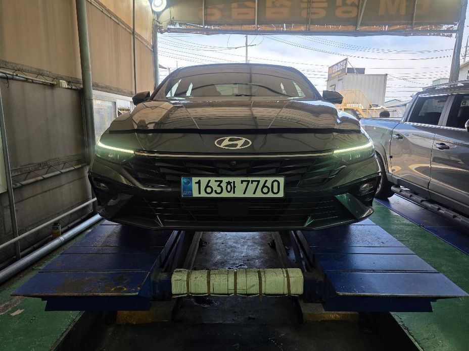 Hyundai AVANTE 2024