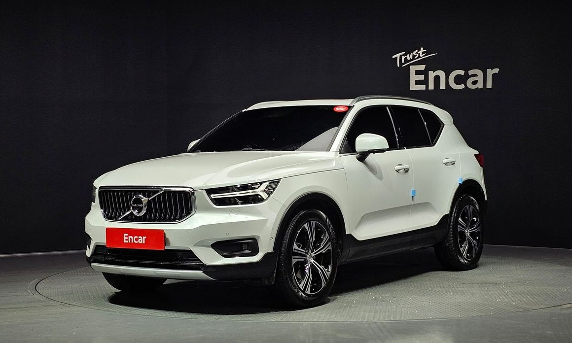 Volvo XC40 2021
