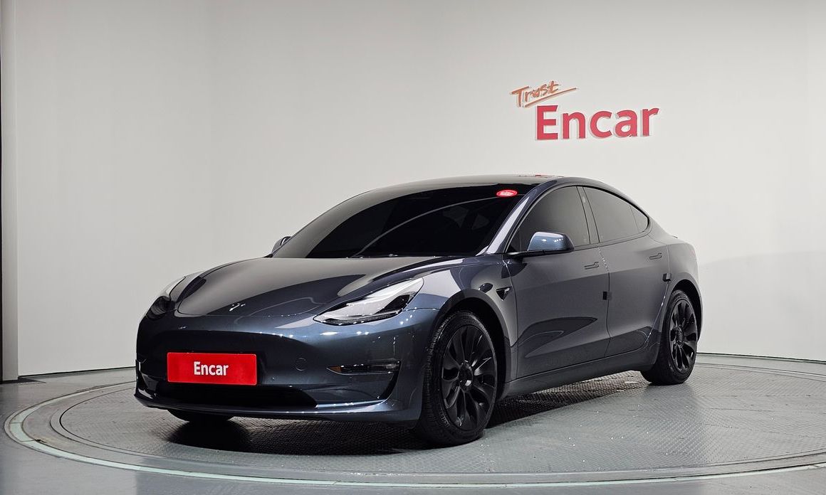 Tesla Model 3 2022