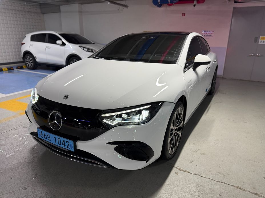 Mercedes-Benz EQE 2023